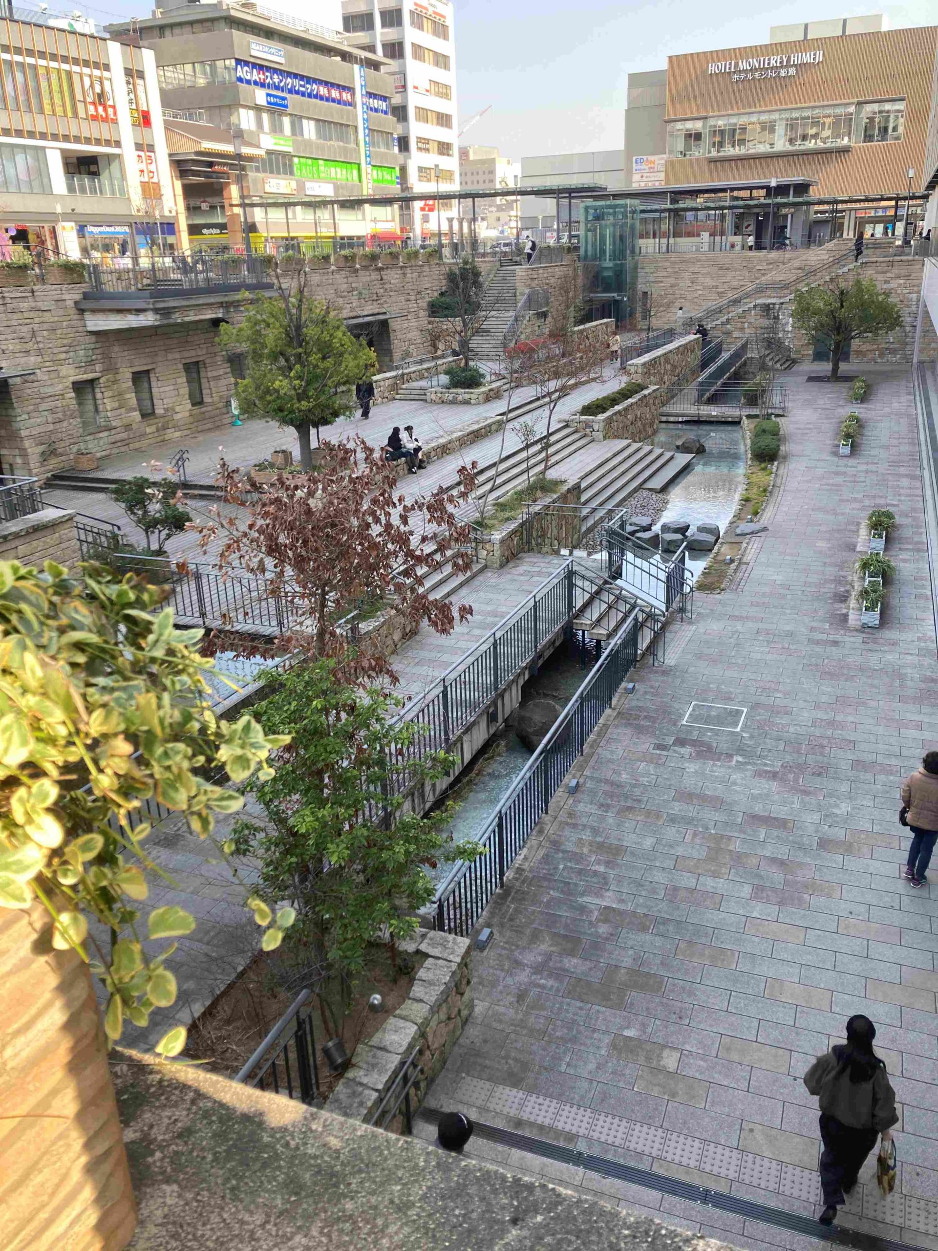 てくてく　2/ 　姫路城外堀川散策１